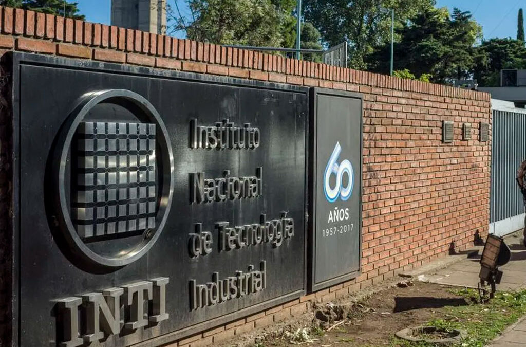 Multisectoriales denuncian un plan de despido de más 700 trabajadores en el INTI