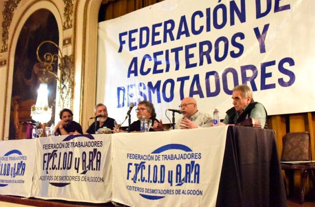Plenario de Aceiteros: Yofra plantea que hace falta un paro por tiempo indeterminado