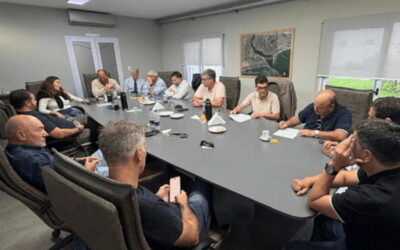 Puerto Quequén retoma operaciones tras acuerdo con transportistas que pone fin a dos semanas de bloqueo