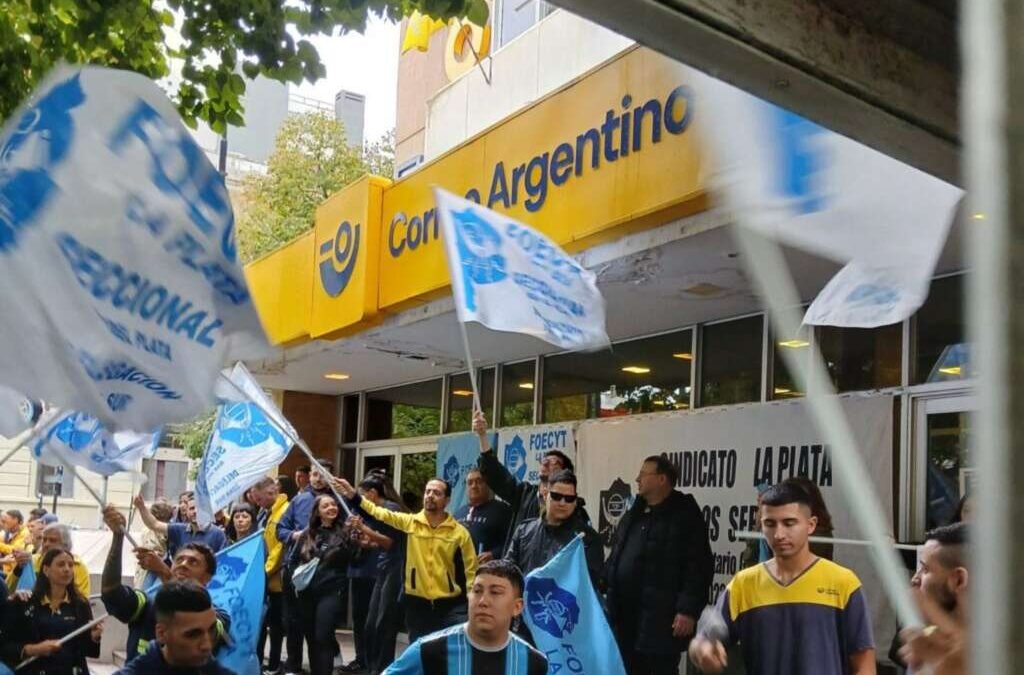 Escala el conflicto en el Correo Argentino: paro de 48 horas, movilización y trabajo a reglamento