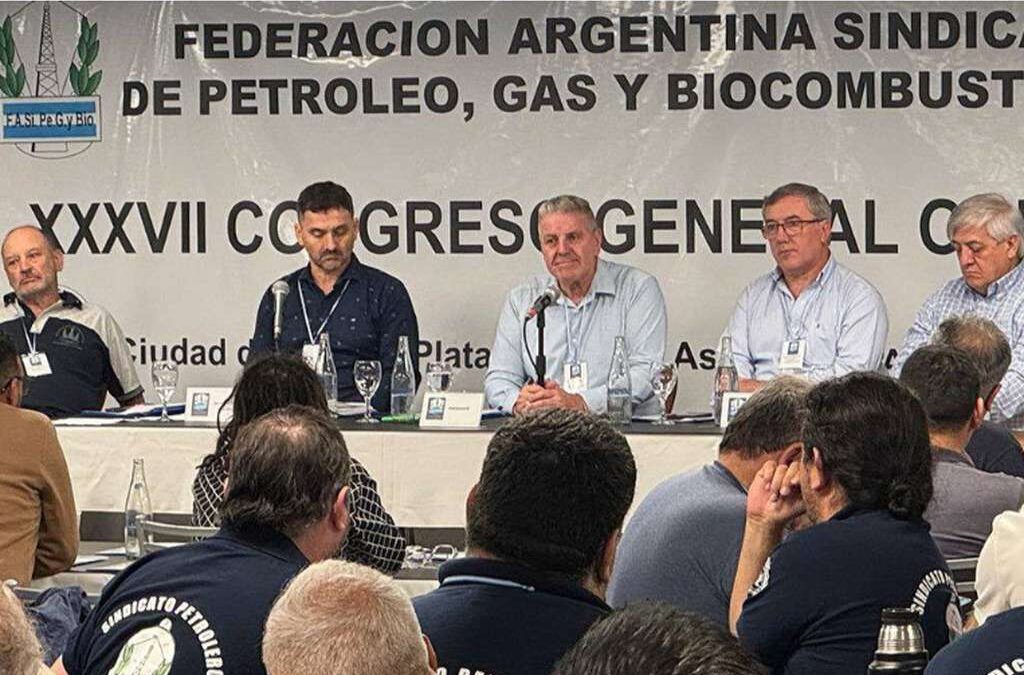 Lavia sostiene la unidad petrolera y encabeza el reclamo por una recomposición salarial justa en refinerías