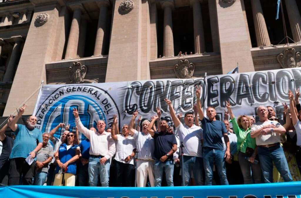 Reforma laboral: un dictamen fiscal fortalece la estrategia judicial de la CGT y complica al Gobierno