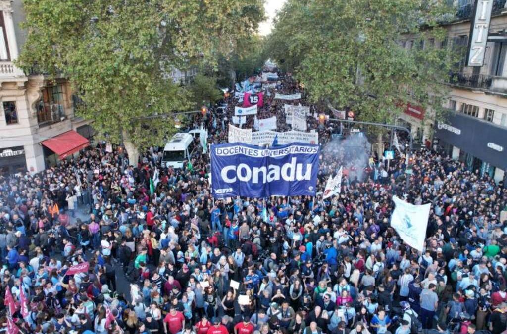 Conflicto universitario: gremios denuncian amenazas del Gobierno y convocan a una nueva marcha federal