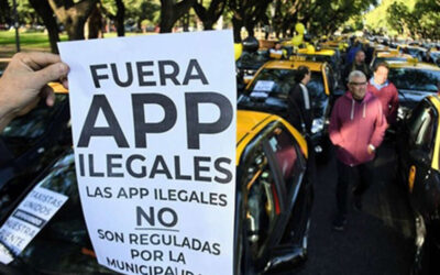 La Justicia falló a favor del Sindicato de Peones de Taxis y mandó al Gobierno porteño a regular las aplicaciones de transporte de pasajeros