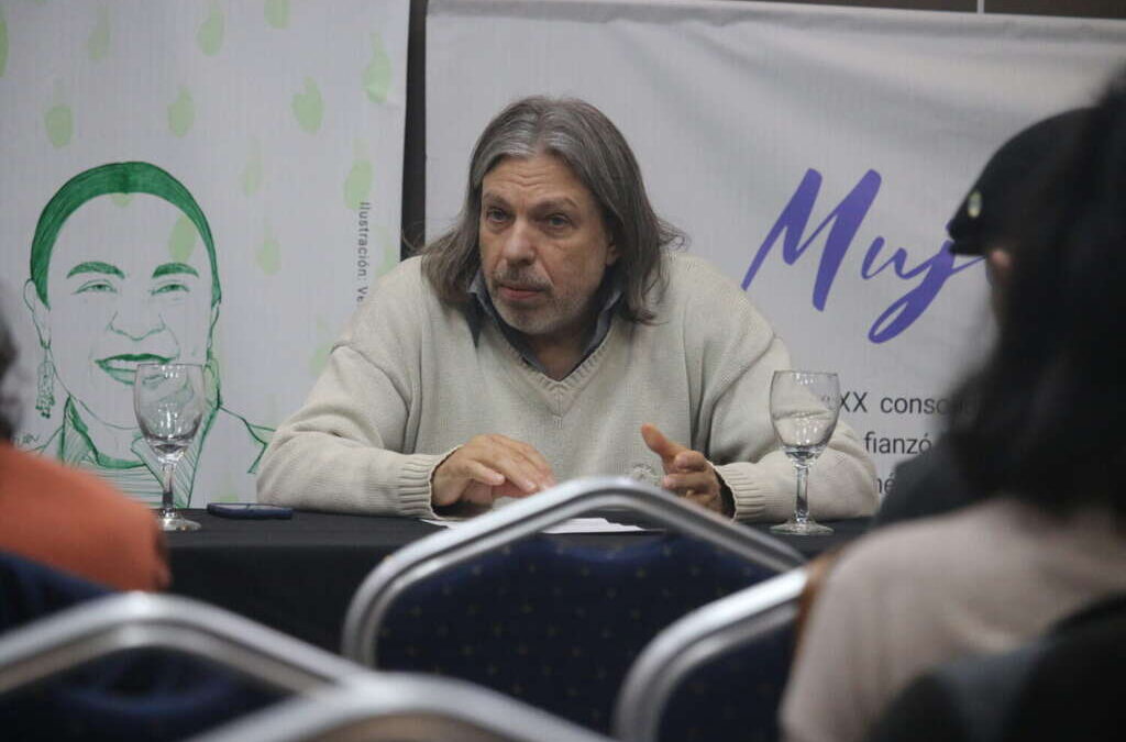 La FEDUN advirtió que los docentes universitarios necesitan una recomposición salarial del 50% para recuperar lo perdido en la era Milei