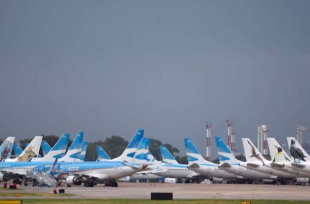 En contra del desfinanciamiento: trabajadores de ANAC, EANA y del Servicio Meteorológico protagonizarán una jornada nacional de lucha en más de 20 aeropuertos del país
