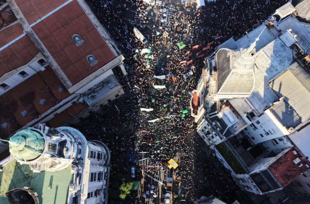La Marcha Federal Universitaria fue masiva en calles y redes y menos «politizada» de lo que esperaba el Gobierno