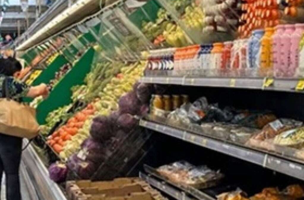La canasta aumentó en sintonía con la inflación y un hogar ya necesita $ 1.55 millones para no caer en la pobreza