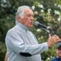 Barrionuevo pidió «paritarias libres», aseguró que Milei no reelegirá, criticó a la CGT por «ausente» y reclamó la intervención del PJ