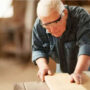 Crece el trabajo entre mayores de 66 años mientras cae la inserción laboral juvenil