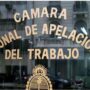 La Sala II de la Cámara del Trabajo altera la cosa juzgada y le recorta $ 27 millones a un trabajador al aplicar de oficio la Reforma Laboral: la demandada ni siquiera había apelado