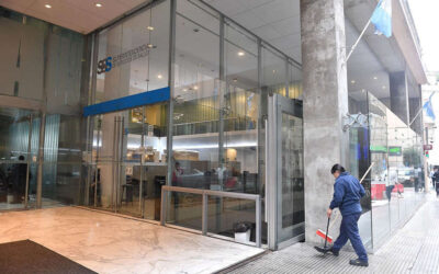 En medio de las denuncias por direccionar negocios vinculados a la salud, el Gobierno profundizó el control sobre cinco obras sociales sindicales
