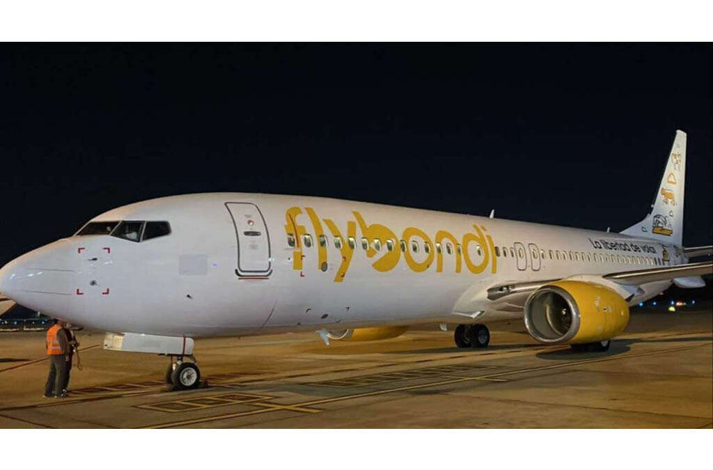 Denuncian que además de no pagar indemnizaciones, Flybondi tampoco estaría abonando retiros voluntarios que lanzó y acusan a la CEO de bloquear en LinkedIn a quienes reclaman