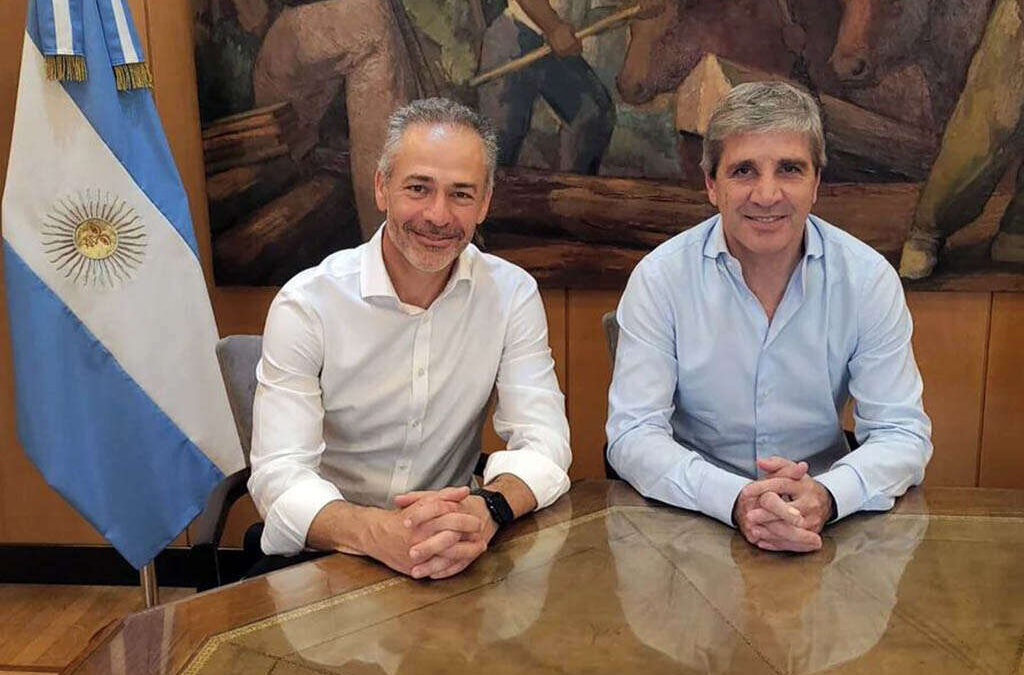 Un negocio multimillonario en la intervenida Obra Social de los peones rurales parece sellar la paz entre la AFA y el Gobierno