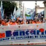 Movilización de Bancarios por el despido “sin causa” de un trabajador del Nación Servicios