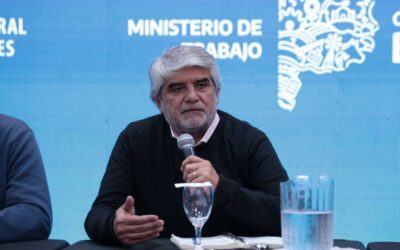Se conformó el Consejo Bonaerense del Trabajo en un acto con intendentes, gremios y empresarios: homenaje a Juan José Mussi