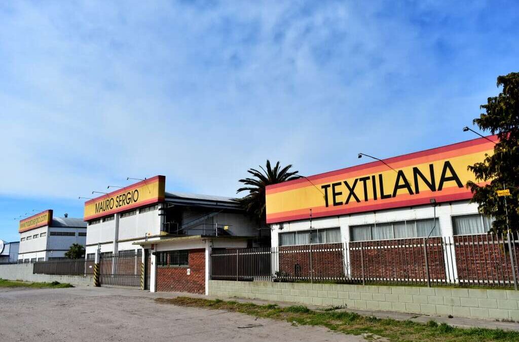 Drama en Textilana que «ofrece monedas y en cuotas» para quienes buscan retiros voluntarios: «Llegamos a ser más de 800 empleados y hoy somos 200»