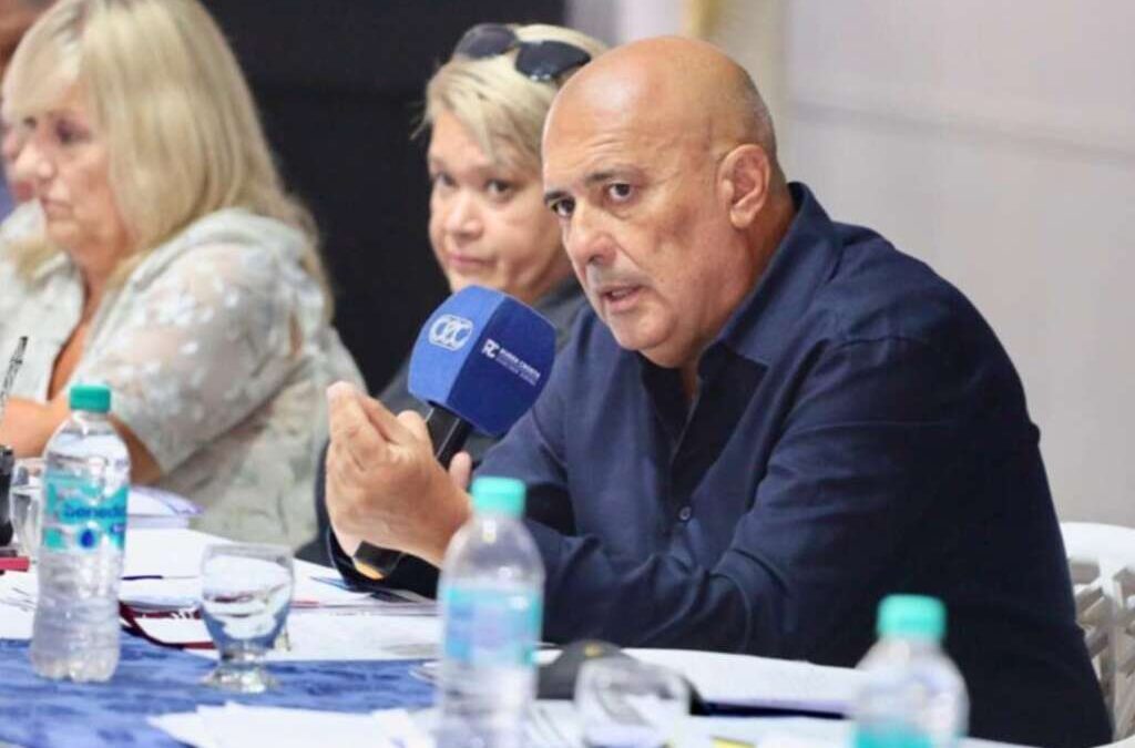Crosta cargó contra la reglamentación de la reforma laboral: «Barre con los derechos de los trabajadores»