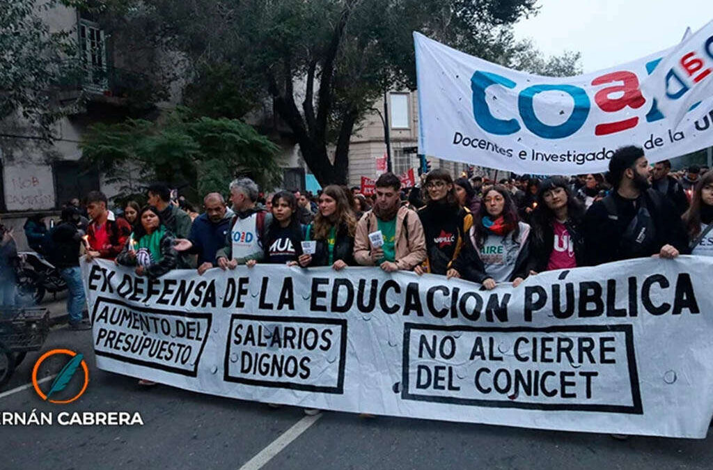 Docentes de la UNR realizarán una clase pública frente a Tribunales Federales