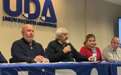 UDA se declaró en alerta y movilización: exigió «urgente» Paritaria Nacional Docente