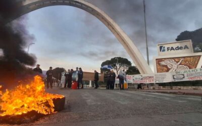 Crece el temor a un cierre total de la fábrica de aviones Fadea y los trabajadores denuncian un vacío de conducción