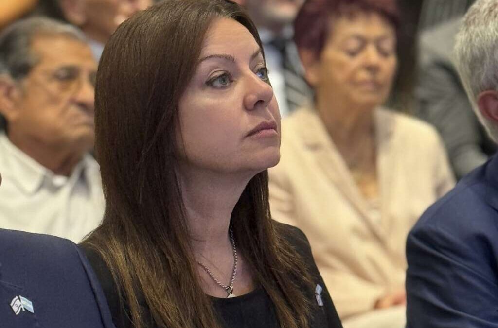 Todo para abajo: volvió a caer el empleo formal y el salario mínimo perdió casi 40% de poder de compra