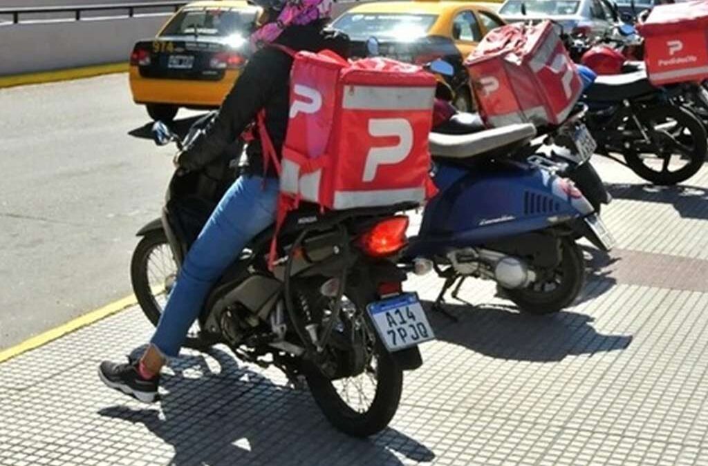 La «uberización» del empleo acelera y el exceso de oferta en las plataformas ya muestra signos de saturación