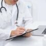 Reforma laboral: cómo funcionan los nuevos certificados médicos para justificar faltas