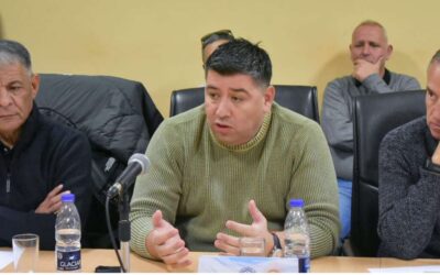 Tras un raid del triunvirato con las CTA, las Confederaciones y dirigentes combativos, la CGT se reúne para definir su estrategia contra la gestión libertaria