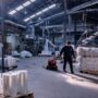 Despidos, licenciamientos, jubilaciones, retiros voluntarios y adelantamiento de jubilaciones: los industriales ya hablan de «una transformación regresiva»