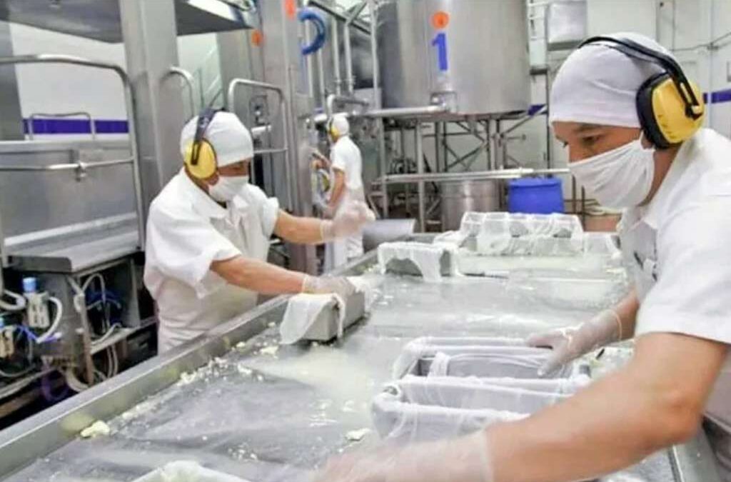 Los trabajadores de la alimentación acuerdan un aumento del 9 % y el pago de un bono extraordinario