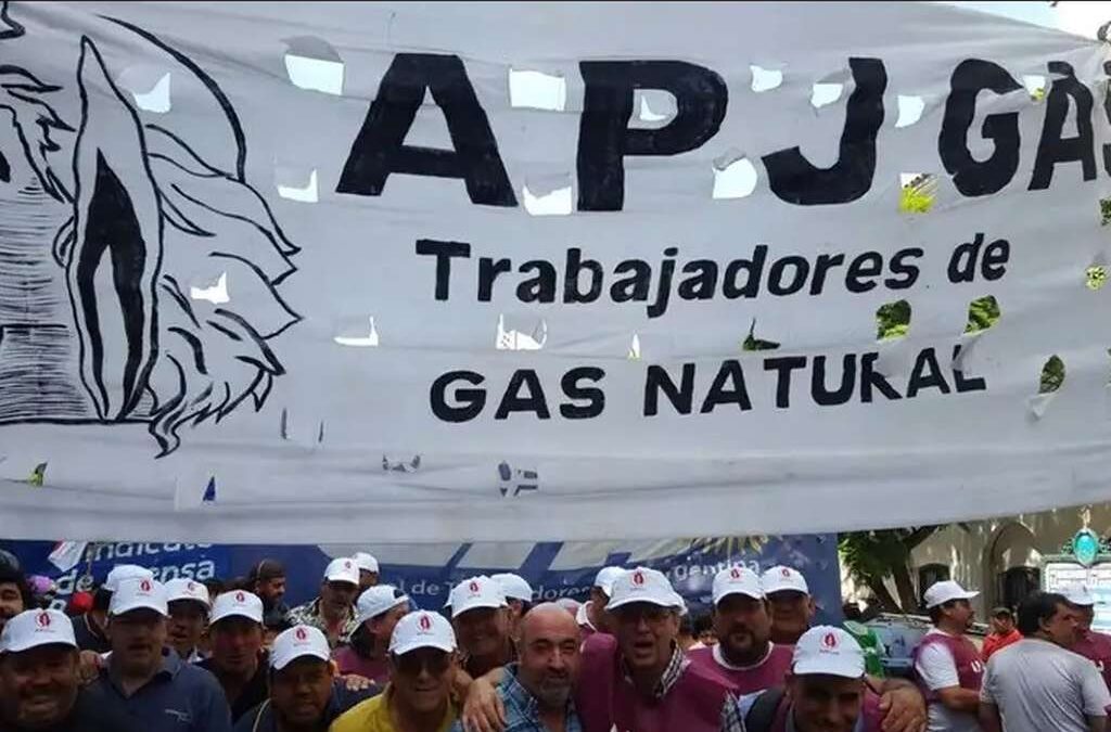 Jerárquicos del gas denuncian despidos por goteo y cierre de sucursales en Naturgy Ban