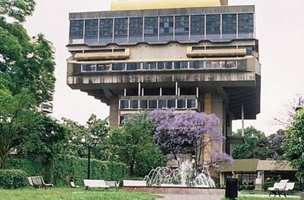 El gobierno fijó por decreto aumentos para sectores estatales que quedaron fuera de la paritaria