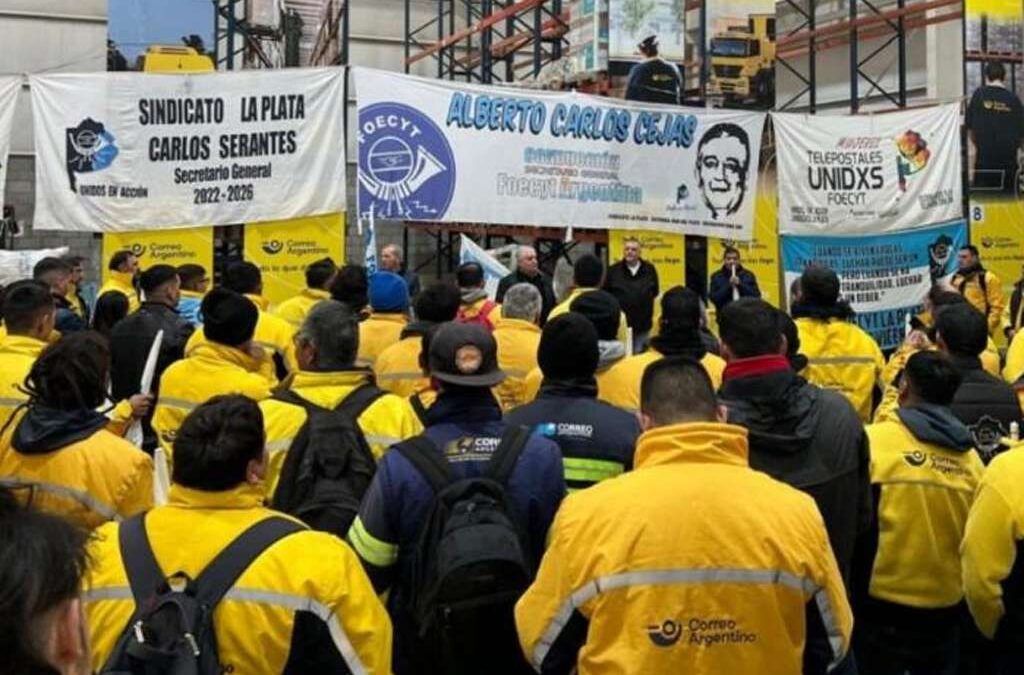 La FOECYT rechazó la oferta salarial de Correo Argentino y reclamó un aumento del 15%