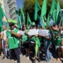 Acorralado por los gremios docentes, Pullaro cede ante sus demandas y llama a paritarias