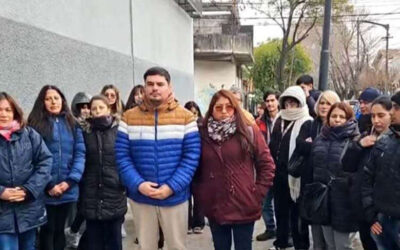 Crisis en la empresa que fabrica las medias de Topper y Selú: denuncian que los nuevos dueños dejaron a 30 trabajadores sin ingresar a la planta