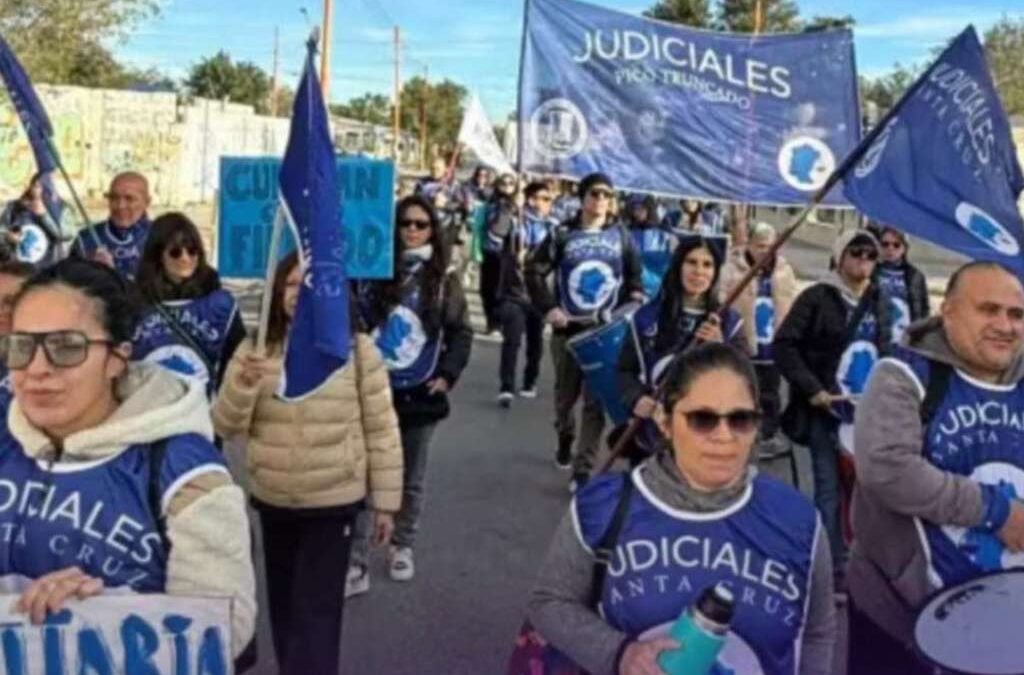Gremios adheridos a la FJA comienzan la feria judicial con paros y movilizaciones