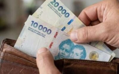 La mitad de los argentinos se percibe de clase baja y el 86% afirmó que su salario perdió contra la inflación