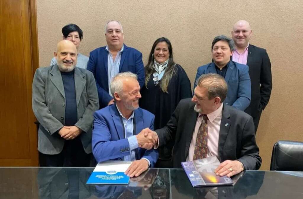 SUPARA firmó un convenio marco con la UTN para mejorar las condiciones laborales de los trabajadores aduaneros