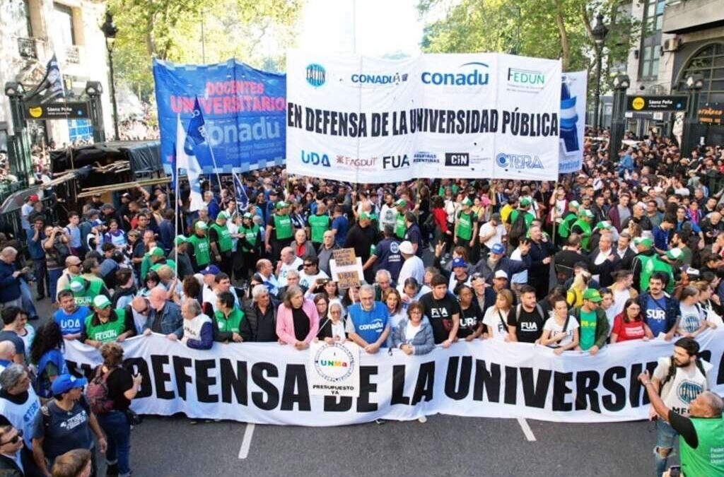 El Frente Sindical de Universidades reclamó que el gobierno de Milei reabra paritarias y aplique la Ley de Financiamiento