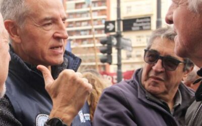 La CGT marchó junto a los jubilados y Jorge Sola anticipó la marcha federal y apuntó contra el Gobierno: «Es un proyecto económico de exclusión de una gran cantidad de gente»