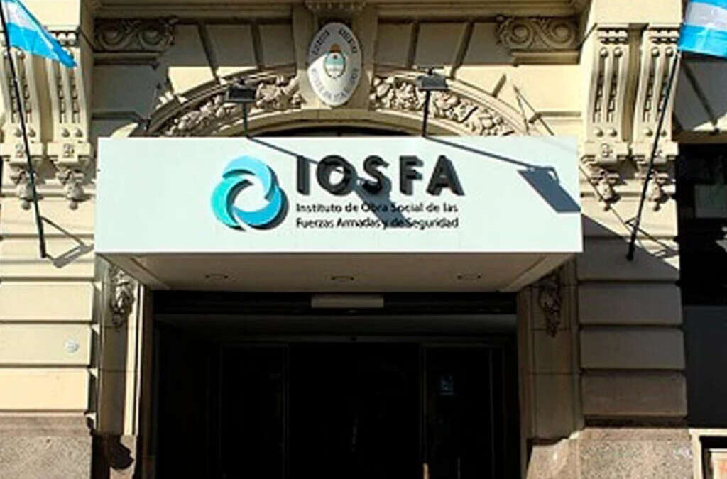 Convocan a un abrazo solidario por la suspensión de la cobertura de la obra social de las Fuerzas Armadas