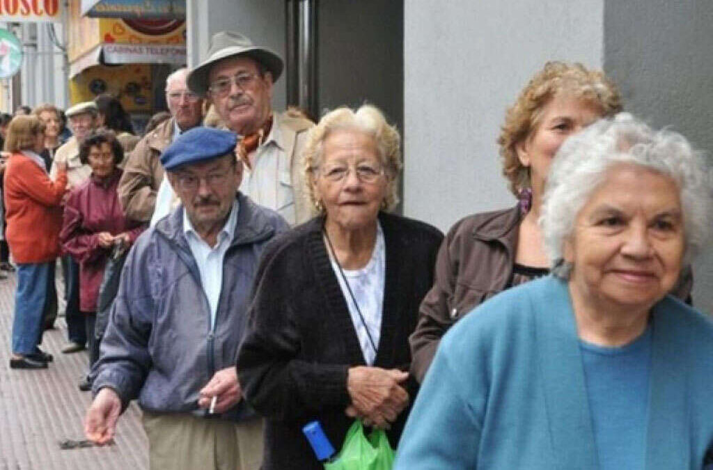 La era Milei destruyó 329.600 empleos registrados y los aportantes al sistema contributivo cayeron casi 6%