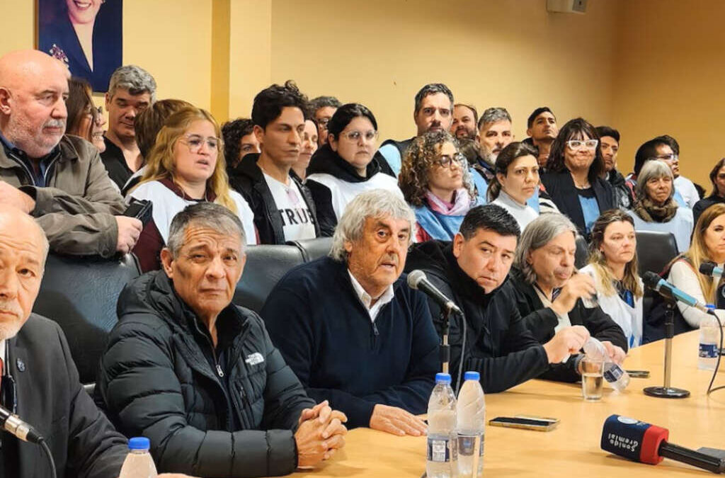 Docentes de la CGT lanzaron un plan de lucha sin paros y marcharán al Palacio Pizzurno