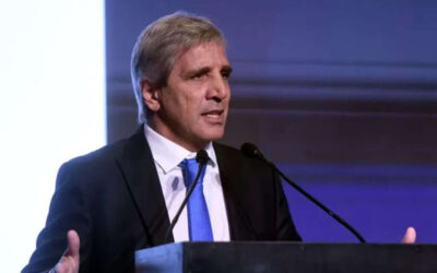 Caputo habilitó al fondo de indemnizaciones a invertir sin límite en deuda nacional