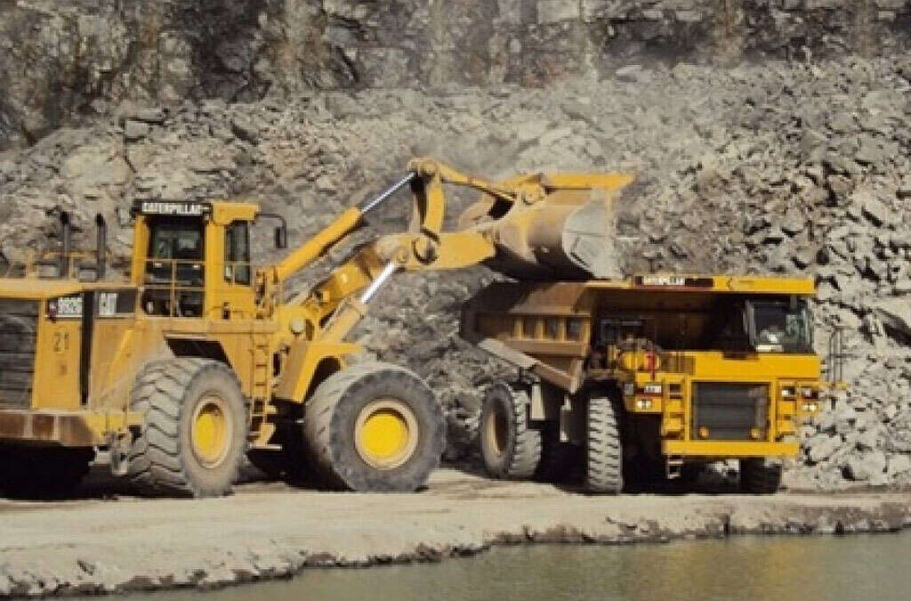 AOMA cerró nuevas paritarias para los mineros y los salarios llegarán hasta $1,46 millones