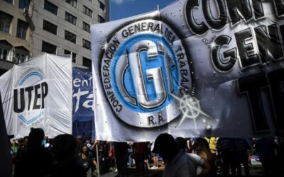 La CGT busca empatizar con los endeudados y moviliza al Ministerio de Economía
