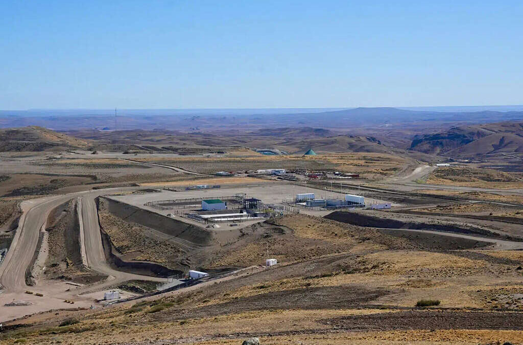 De la vista gorda al “estado de alerta”: la doble moral de los gremios mineros en Cerro Negro socios en las ganancias, opositores en las crisis