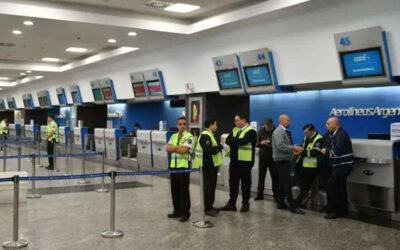 Gremios aeronáuticos rechazan oferta salarial de Aerolíneas Argentinas por “alejada de las necesidades”