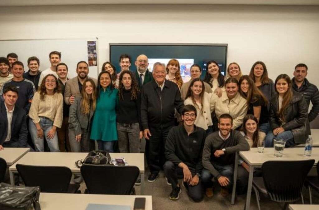 Barrionuevo llamó a construir un nuevo liderazgo político de cara a 2027